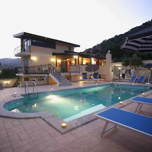 Casa di campagna Veronica, Giardini Naxos