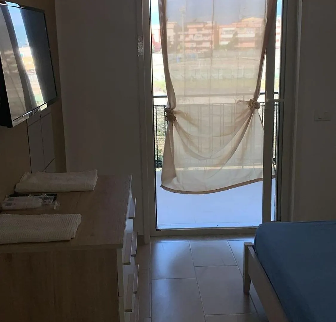Home Sileno Beach Deluxe 지아르디니낙소스 아파트